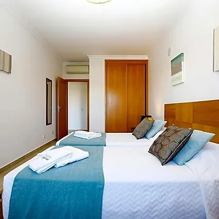 Hotel A68 - Palmeiras Paz Lagos